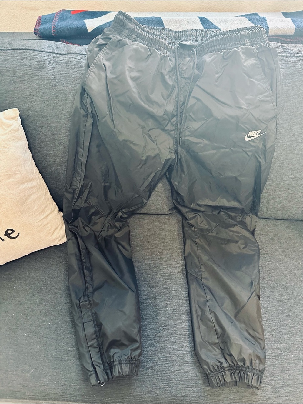 Vtg Classic Retro Nike Black Windrunner Nylon Woven Tapered Track Pants size M